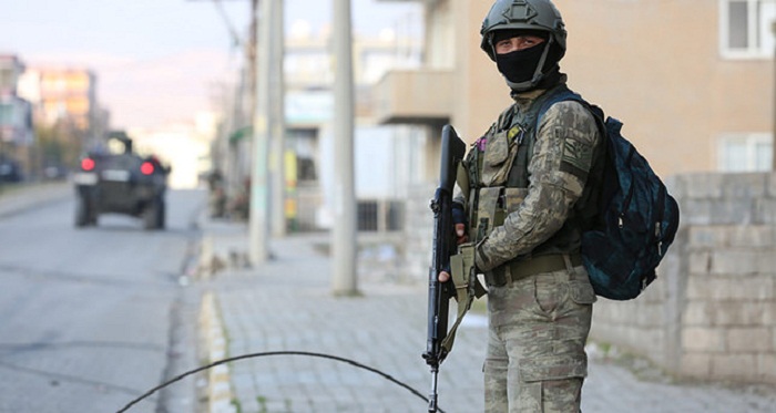 Turkey detains two IS suspects over New Year suicide attack plot